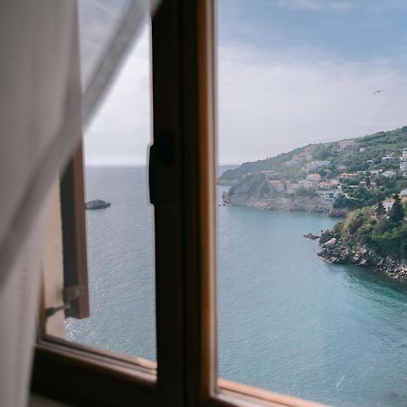 Hotel Pirate Old Town Ulcinj Eksteriør billede
