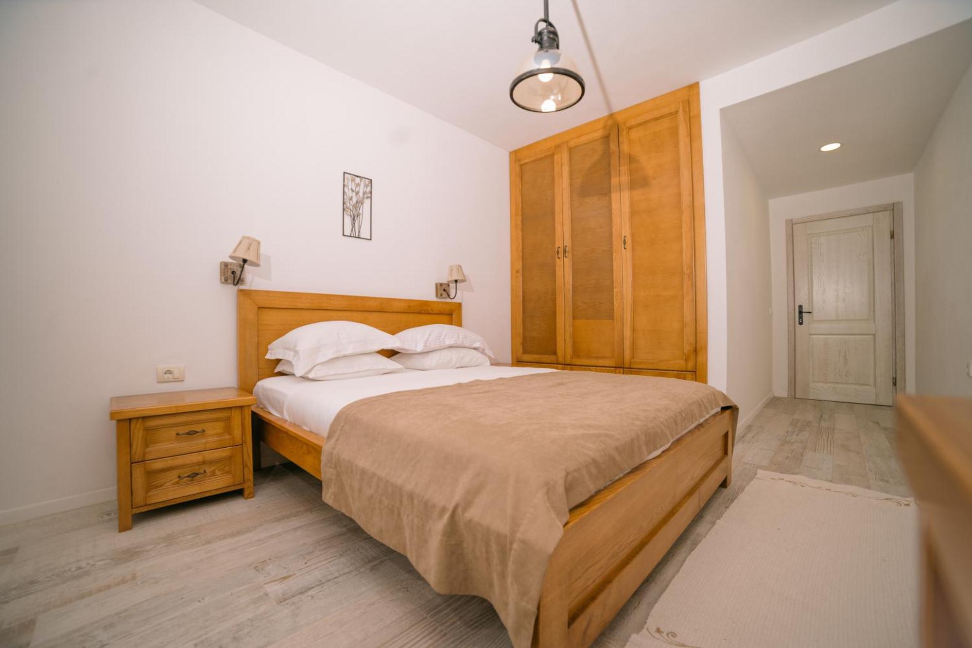 Hotel Pirate Old Town Ulcinj Eksteriør billede