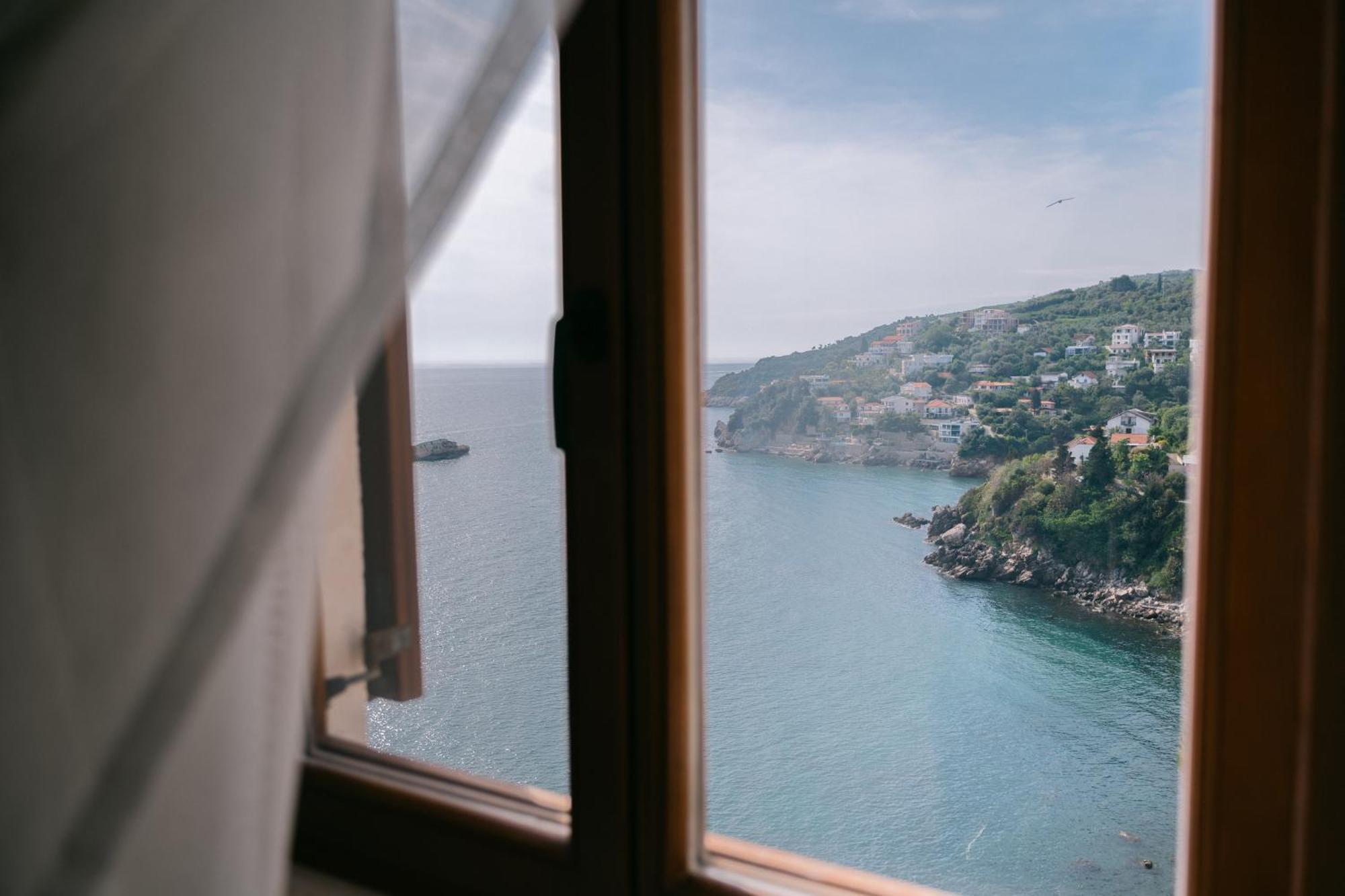 Hotel Pirate Old Town Ulcinj Eksteriør billede