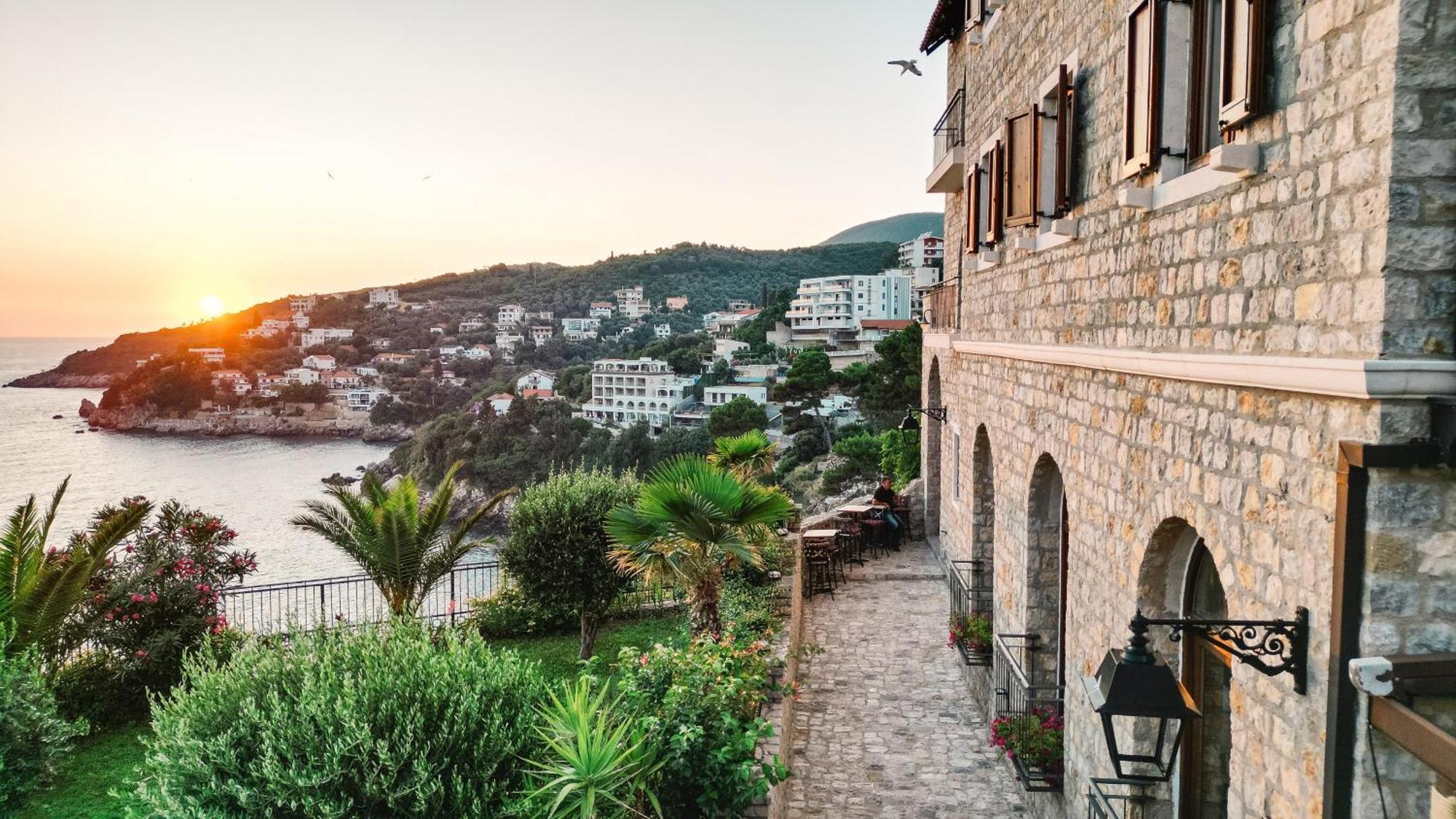 Hotel Pirate Old Town Ulcinj Eksteriør billede